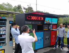 德瀾仕智能垃圾箱分類精細、模式高端，已成功覆蓋400余城